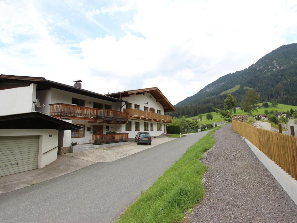 Boutique Apartment In Brixen With Mountain View Brixen im Thale Exterior photo
